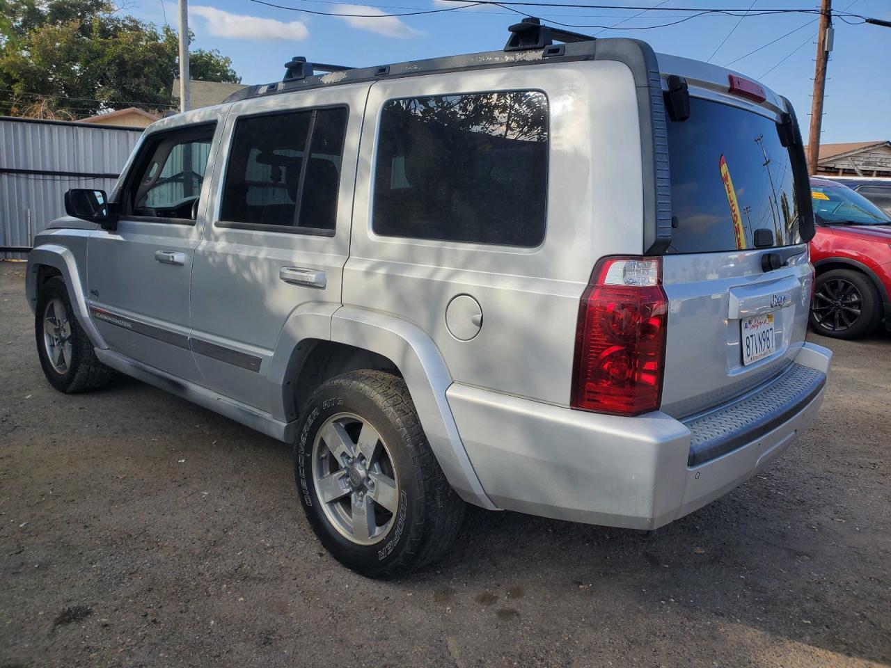 2006 Jeep Commander - Фото 3