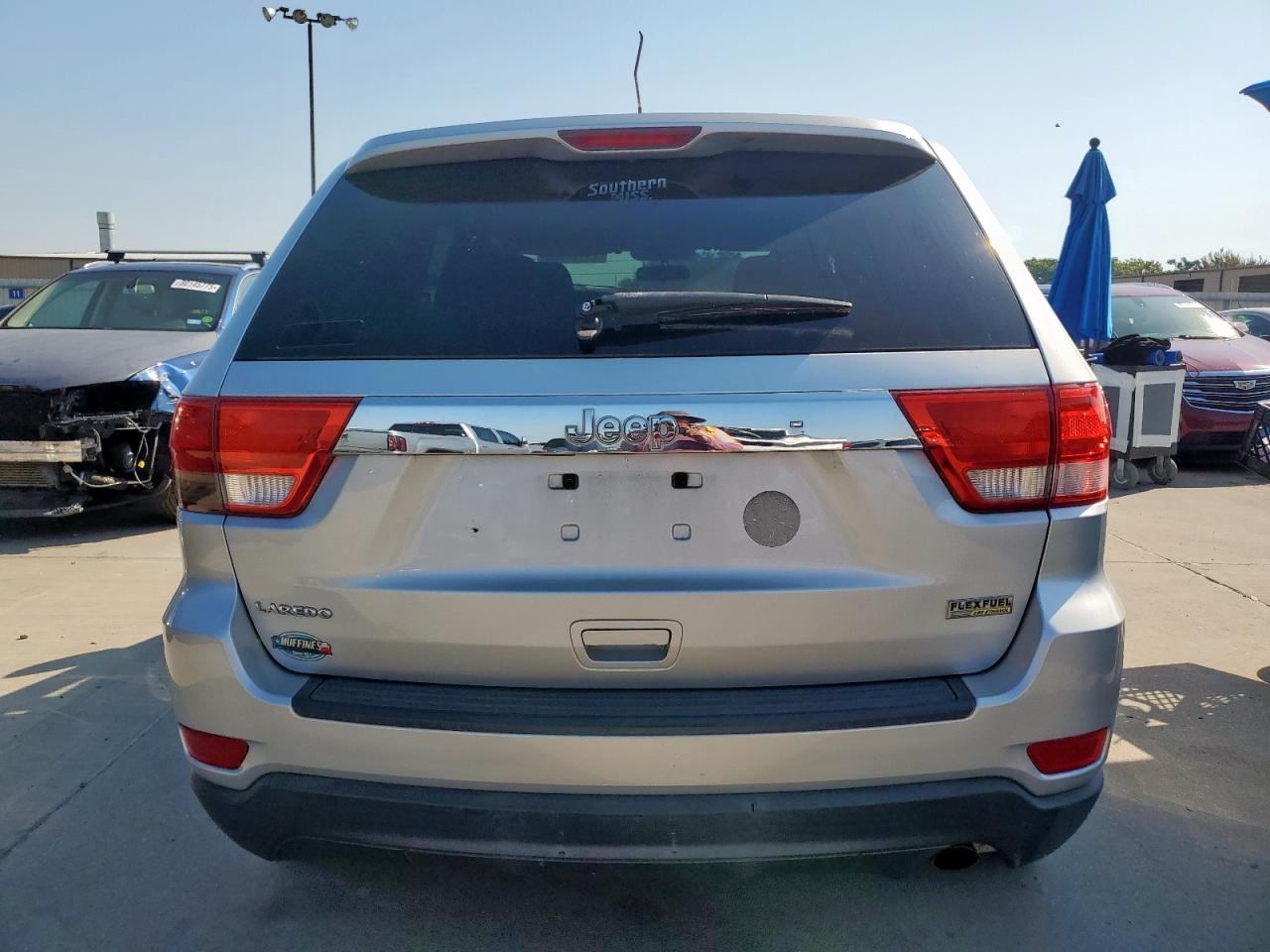 2012 Jeep Grand Cherokee Laredo - Фото 6