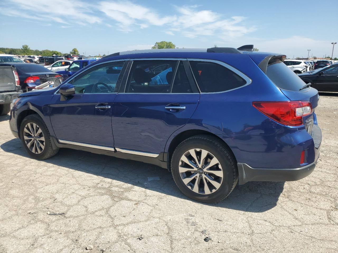 2017 Subaru Outback Touring - Фото 2