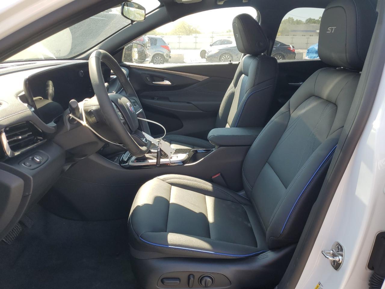 2025 Buick Envista Sport Touring - Image 7