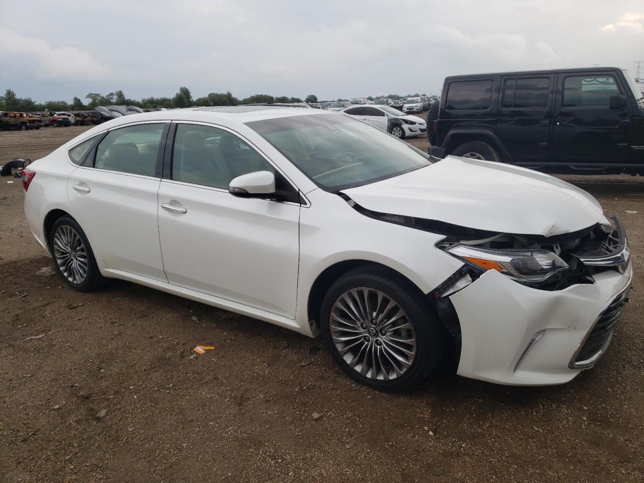 2018 Toyota Avalon Xle - Image 4