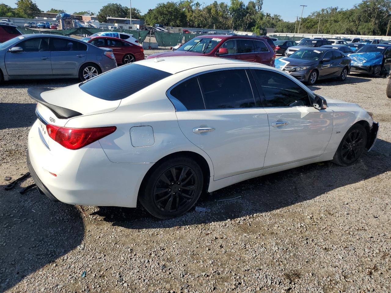 2017 Infiniti Q50 Premium - Фото 3