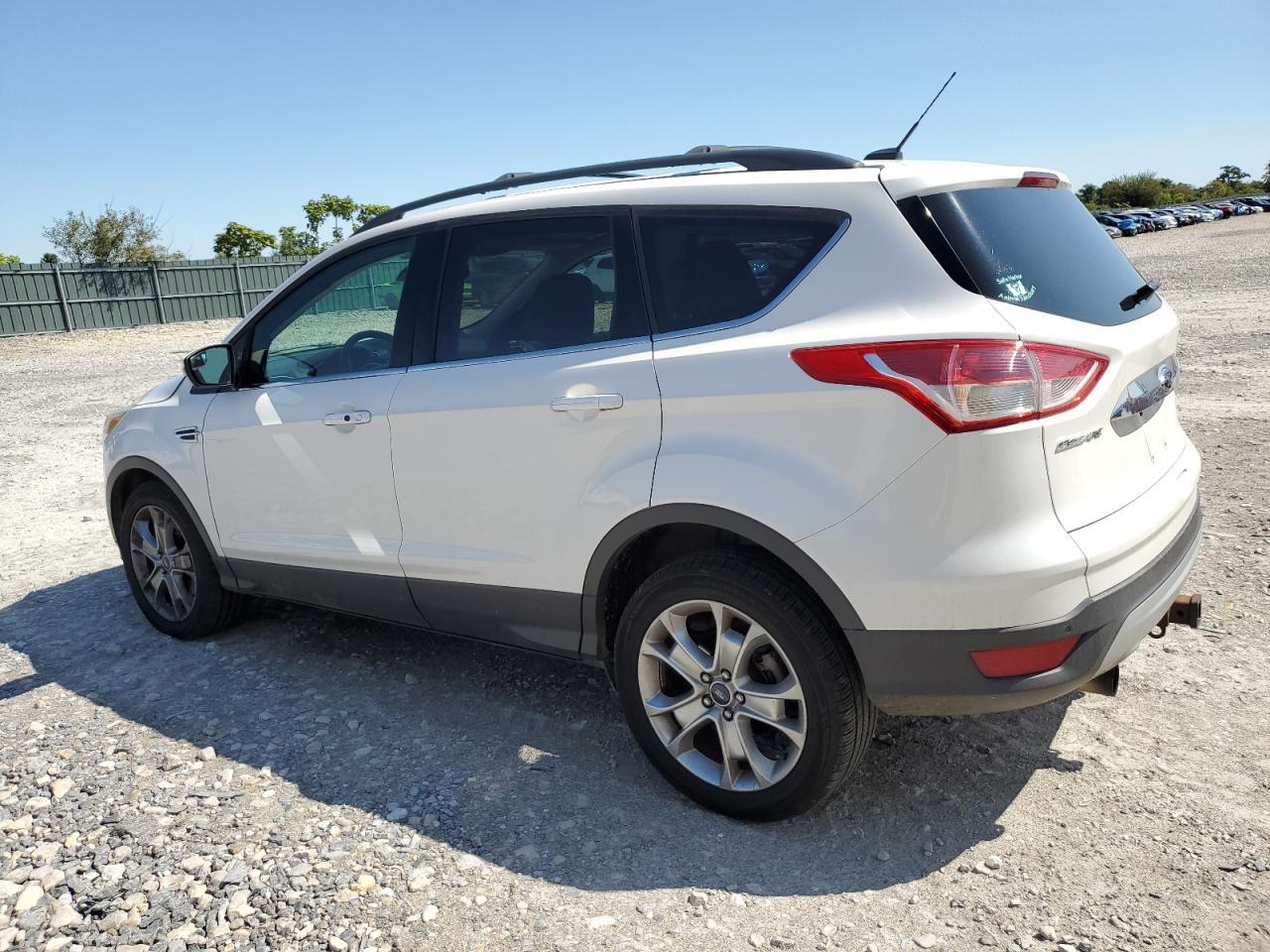 2013 Ford Escape Sel - Фото 2