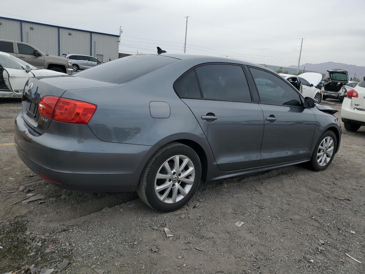 2012 Volkswagen Jetta Se - Фото 3
