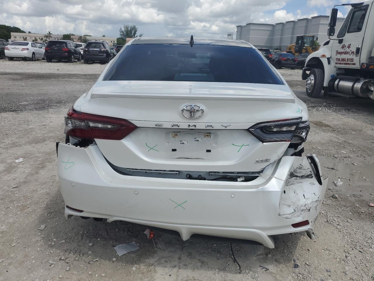 2022 Toyota Camry Xse - Фото 6
