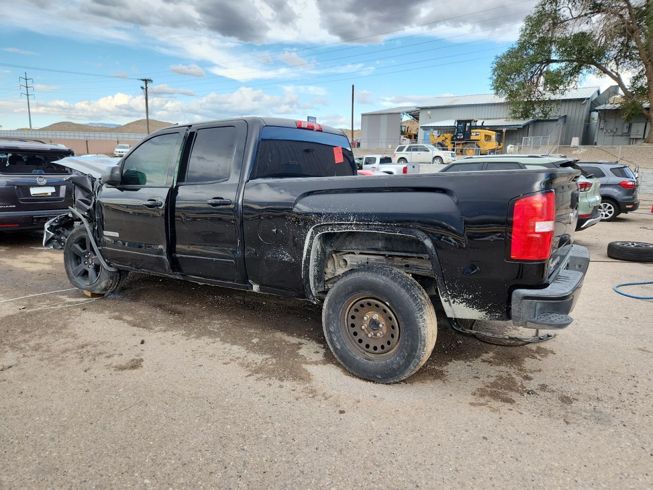 2017 GMC Sierra C1500 - Image 2