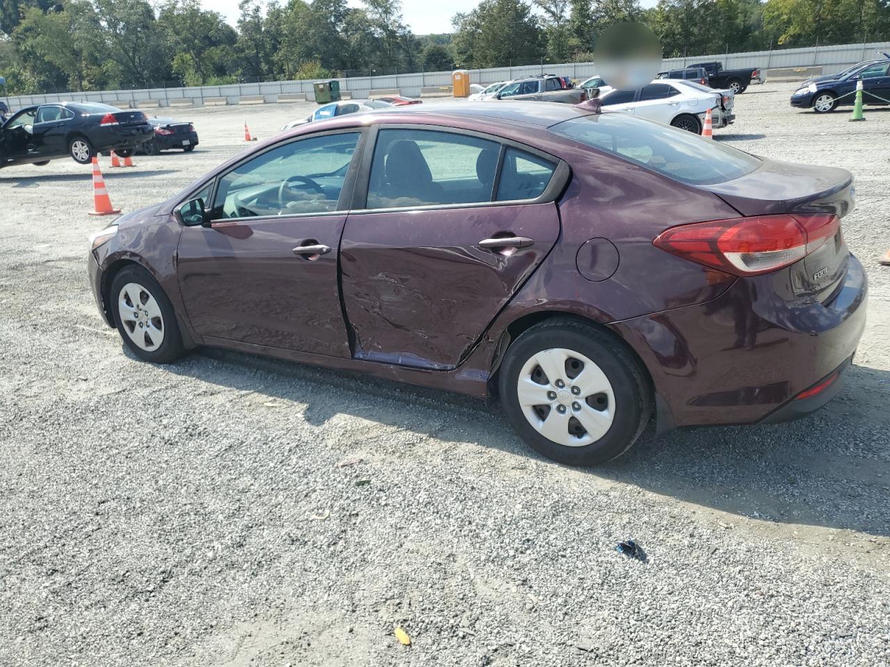 2017 Kia Forte Lx - Image 2