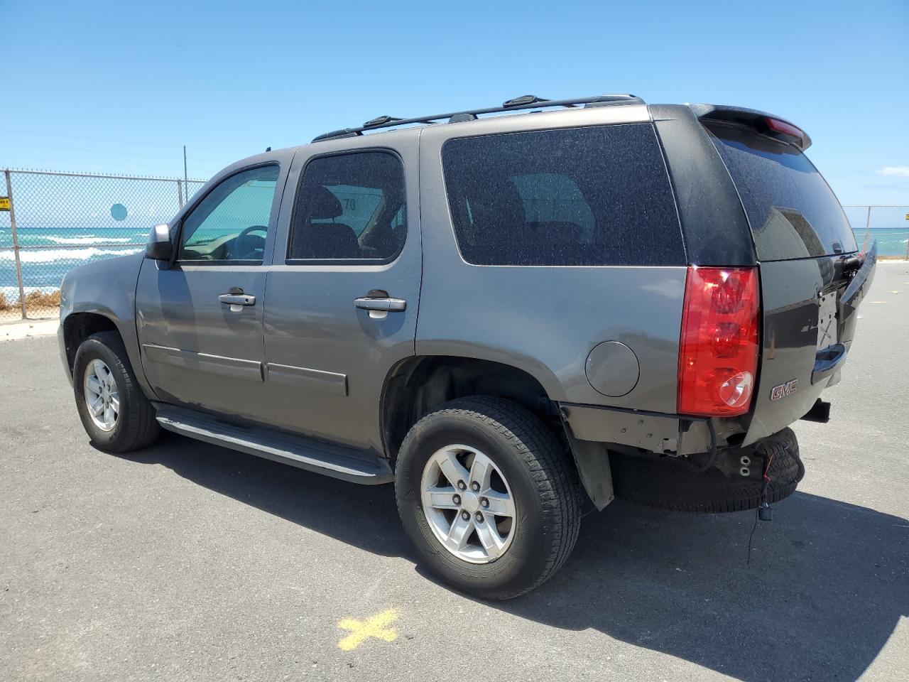 2013 GMC Yukon Sle - Image 2