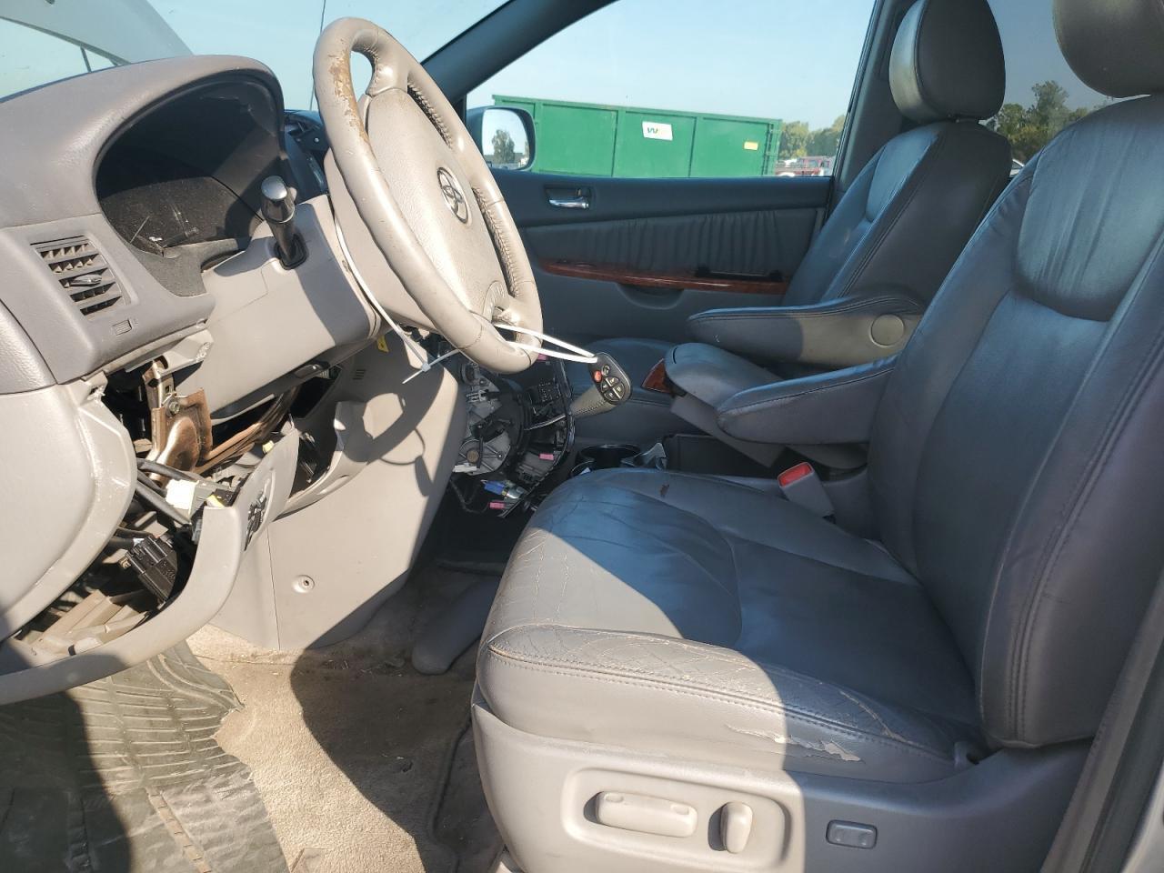 2009 Toyota Sienna Xle - Image 7