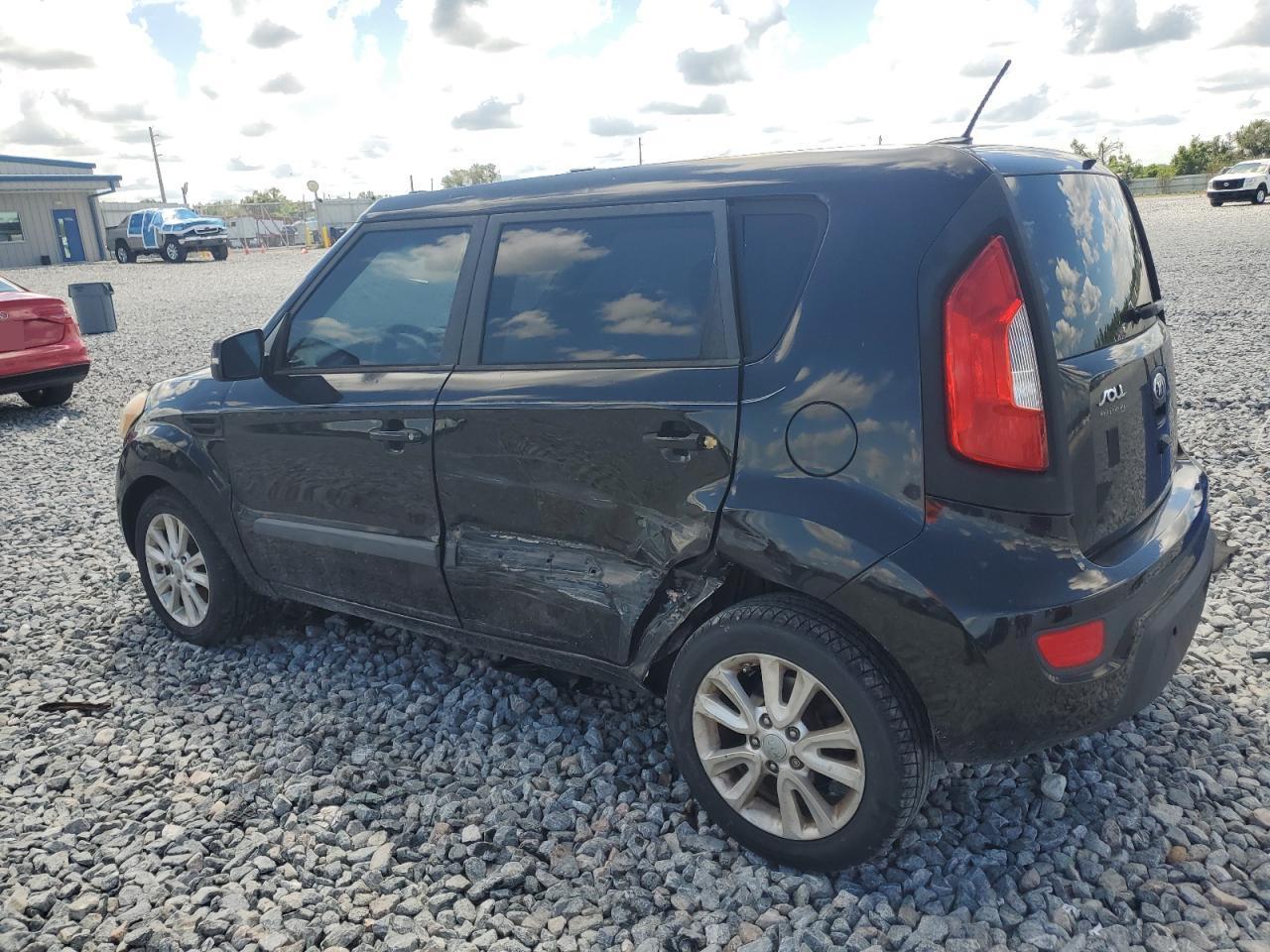 2013 Kia Soul + - Image 2