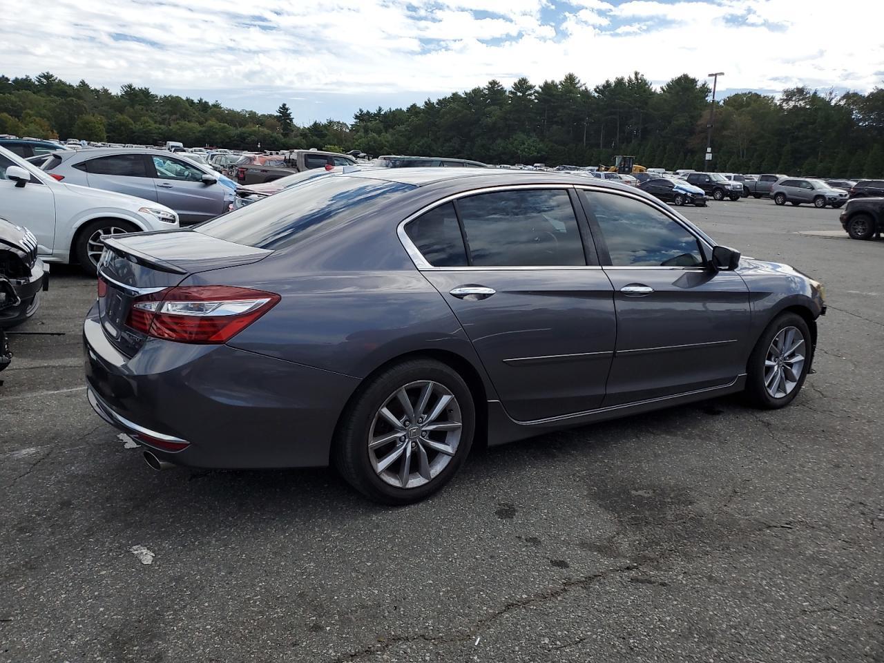 2016 Honda Accord Sport - Image 3