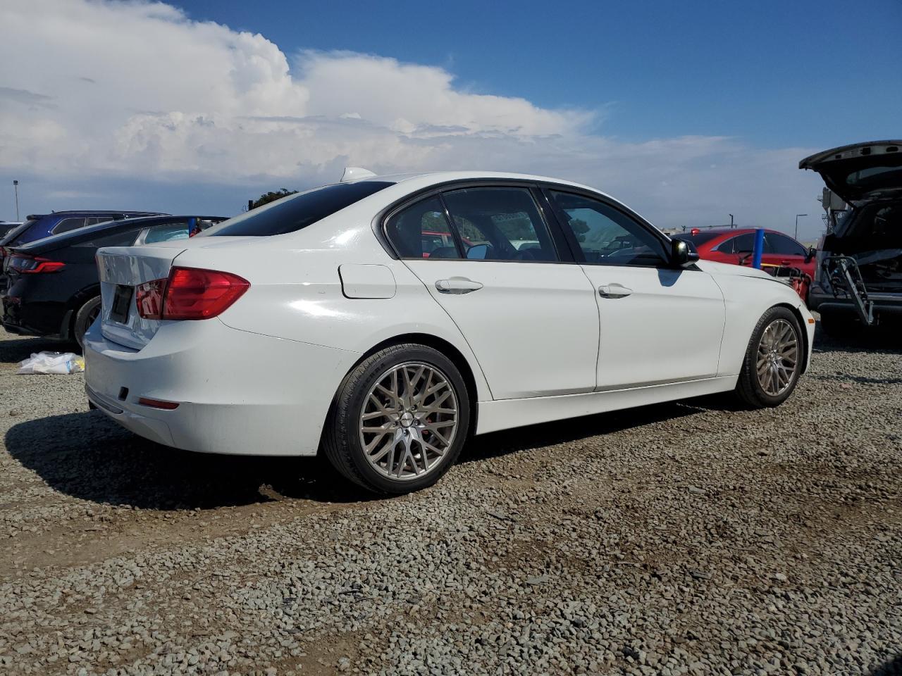 2012 BMW 328 I Sulev - Image 3