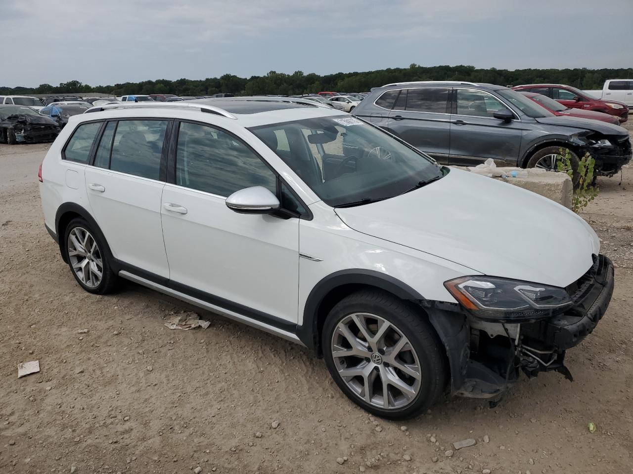 2019 Volkswagen Golf Alltrack S - Фото 4