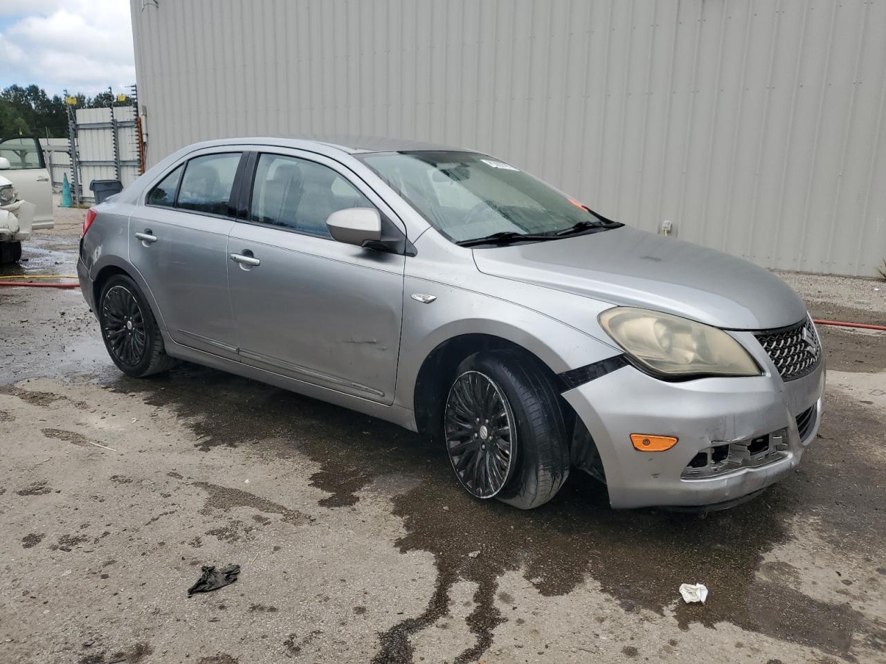 2012 Suzuki Kizashi Se - Фото 4