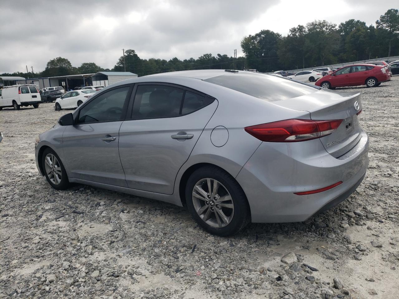 2017 Hyundai Elantra Se - Image 2
