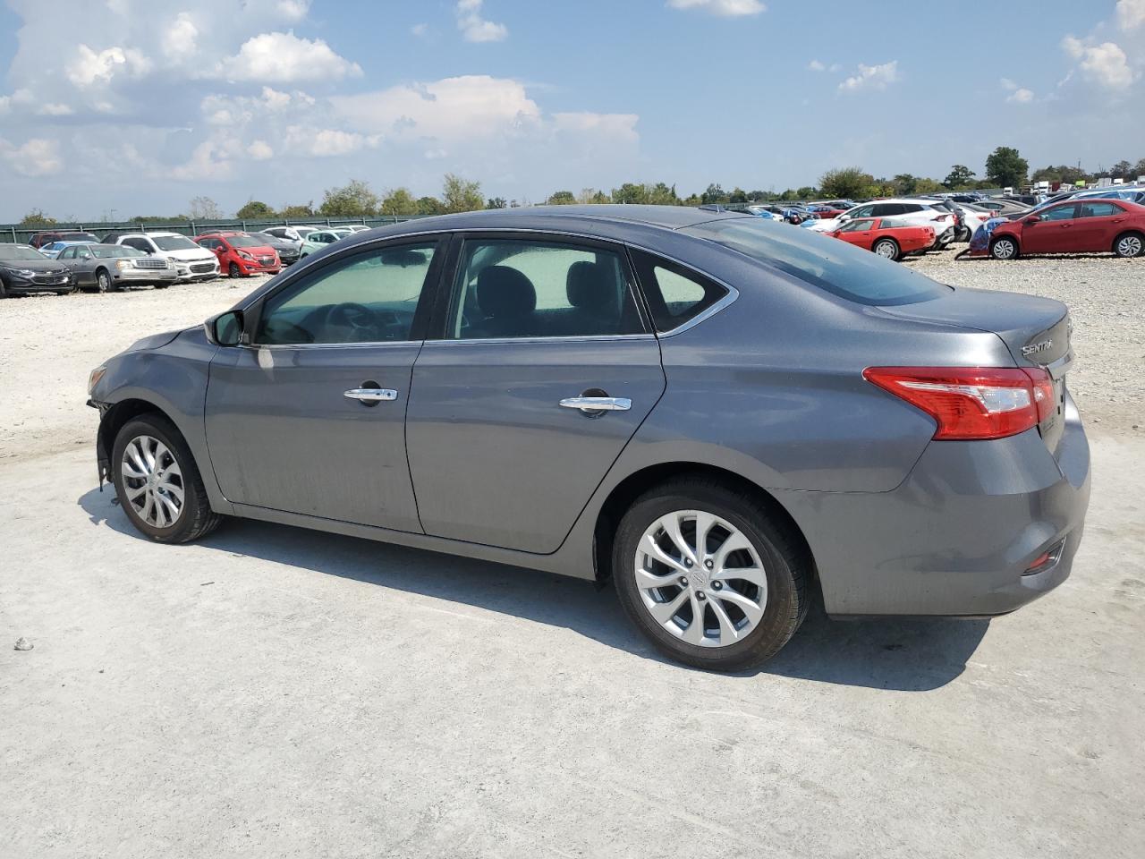2019 Nissan Sentra S - Фото 2