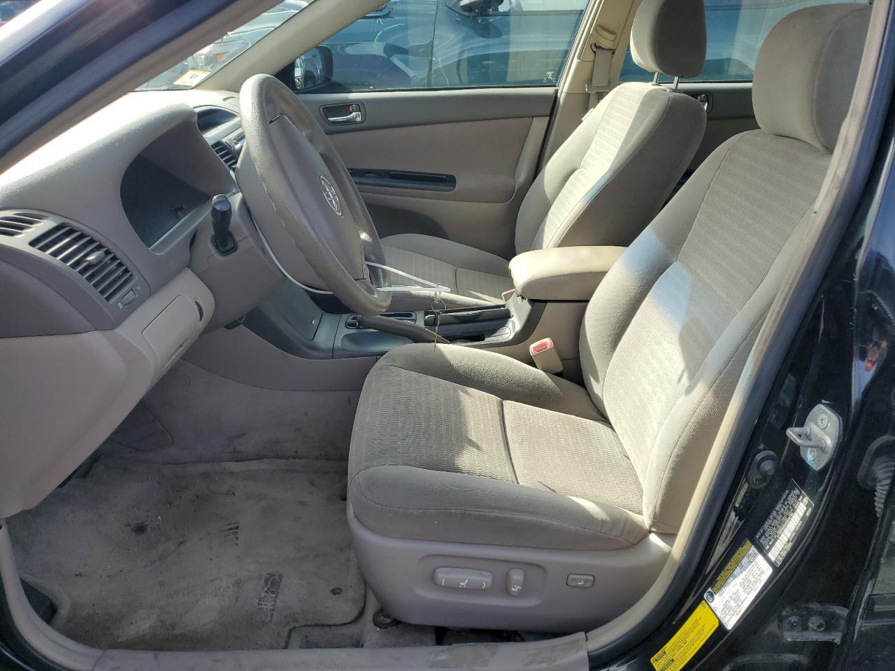 2005 Toyota Camry Le - Image 7