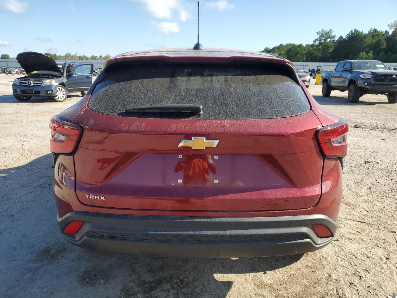 2025 Chevrolet Trax Ls - Фото 6