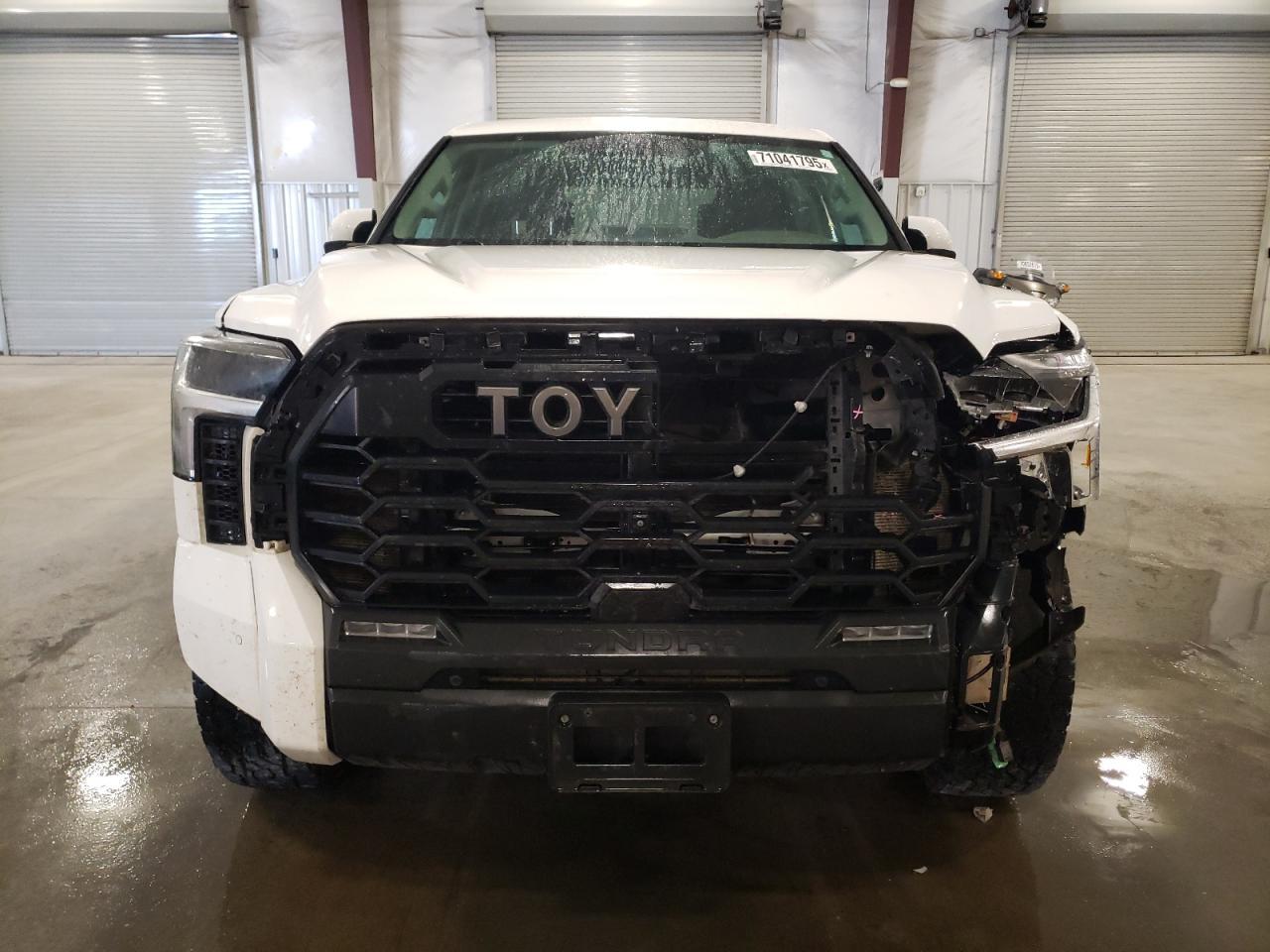 2022 Toyota Tundra Crewmax Sr5 - Фото 5