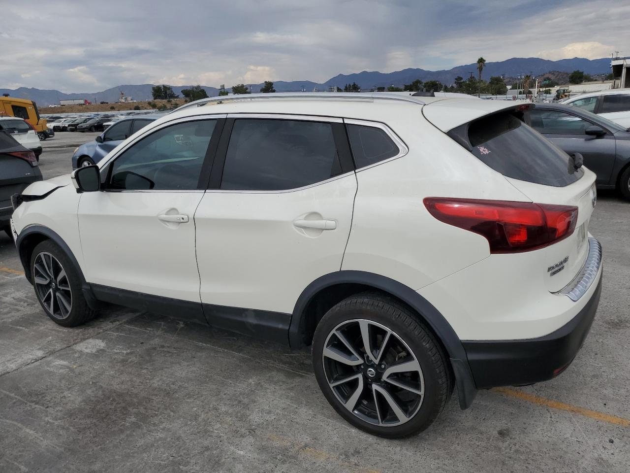 2017 Nissan Rogue Sport S - Фото 2