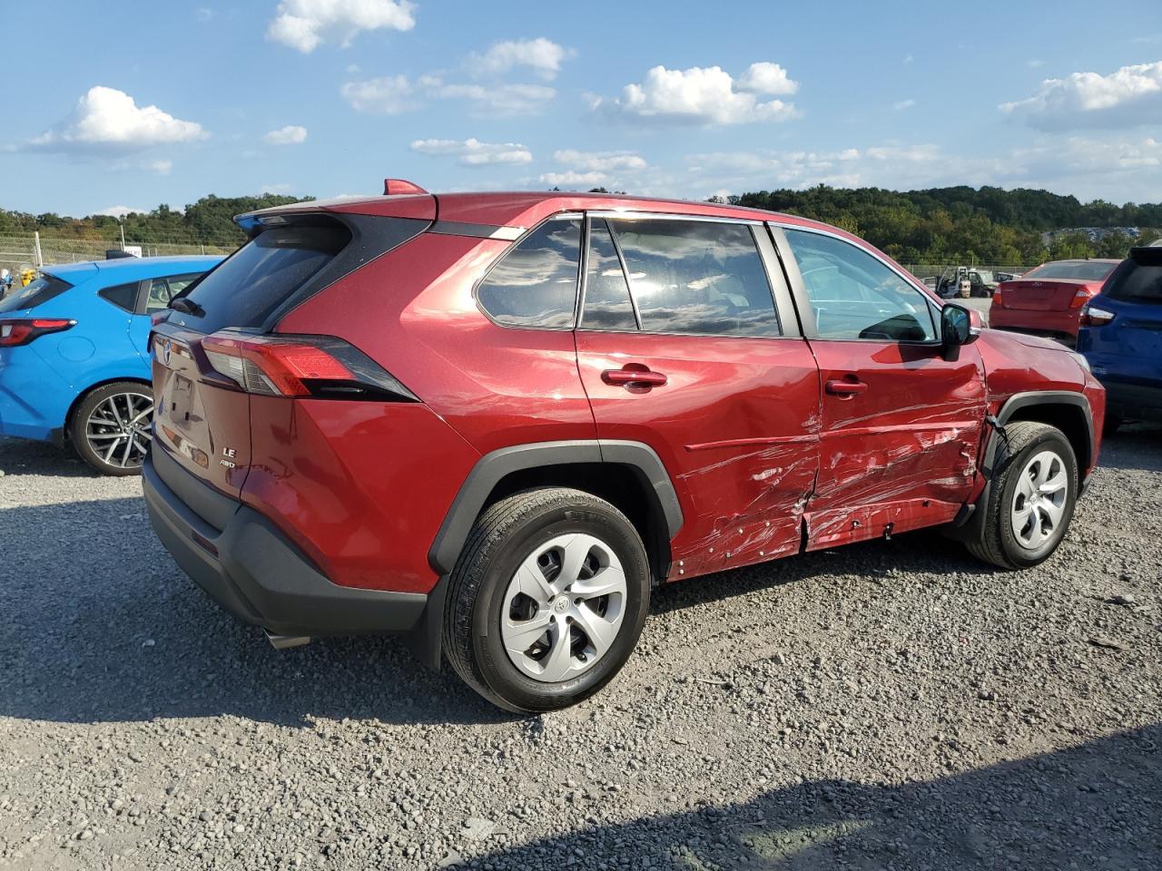 2023 Toyota Rav4 Le - Image 3