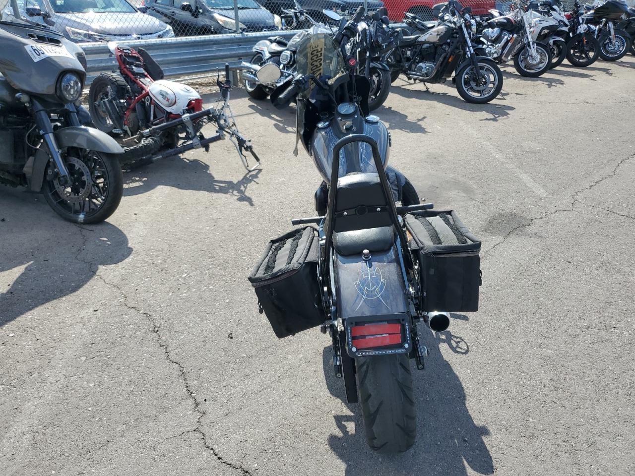 2016 Harley-Davidson Fxdb Dyna Street Bob - Image 4