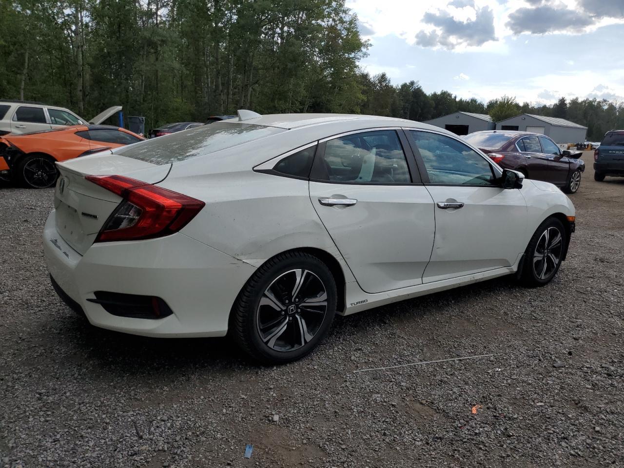 2016 Honda Civic Touring - Фото 3