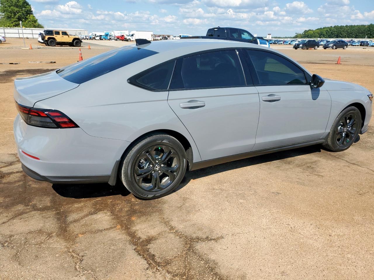 2025 Honda Accord Se - Image 3