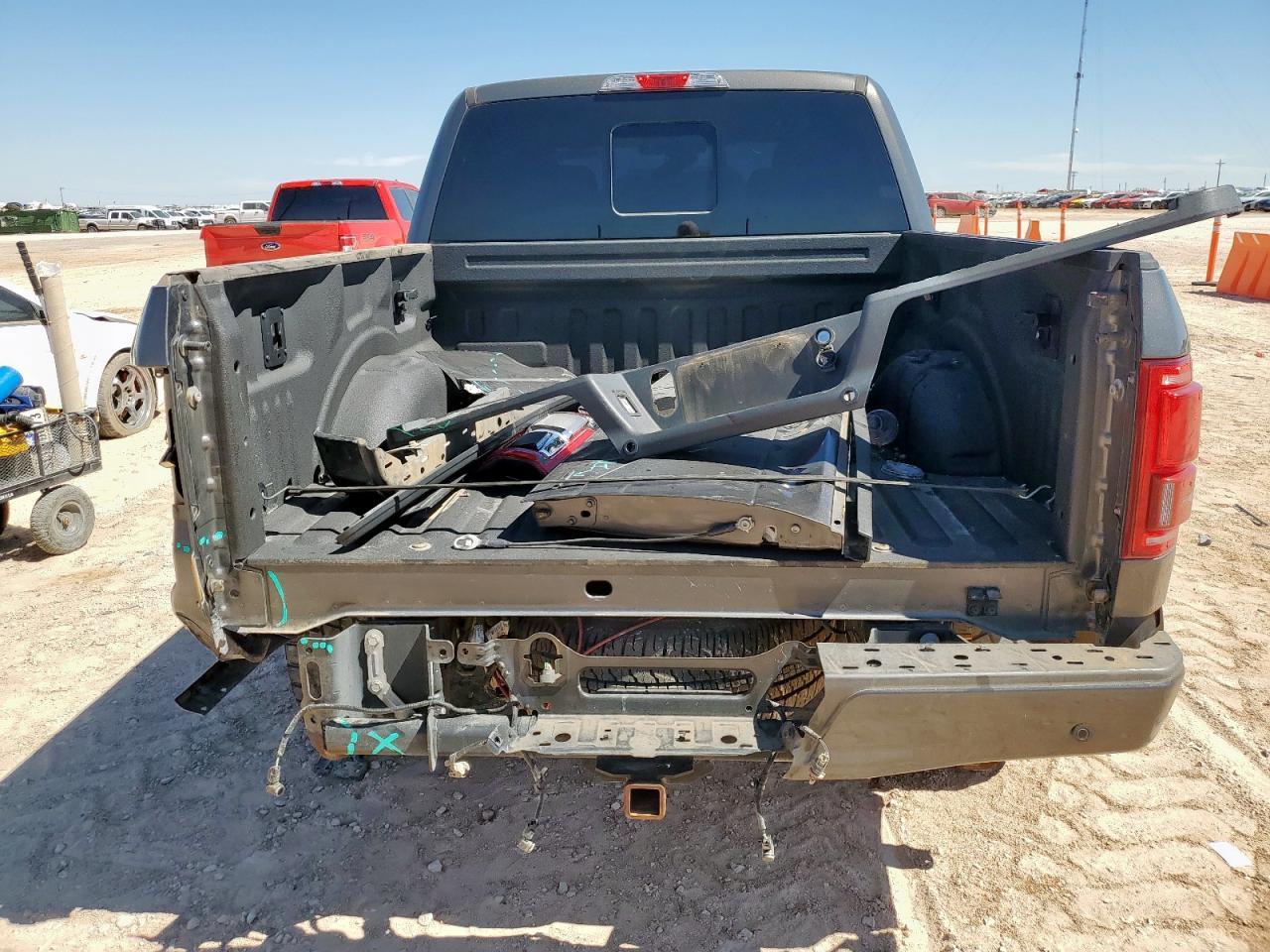 2015 Ford F150 Supercrew - Фото 6