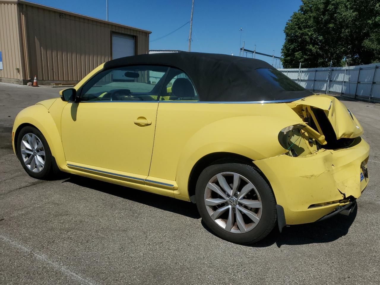 2014 Volkswagen Beetle - Фото 2