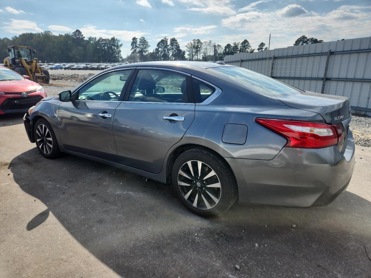 2018 Nissan Altima 2.5 - Image 2