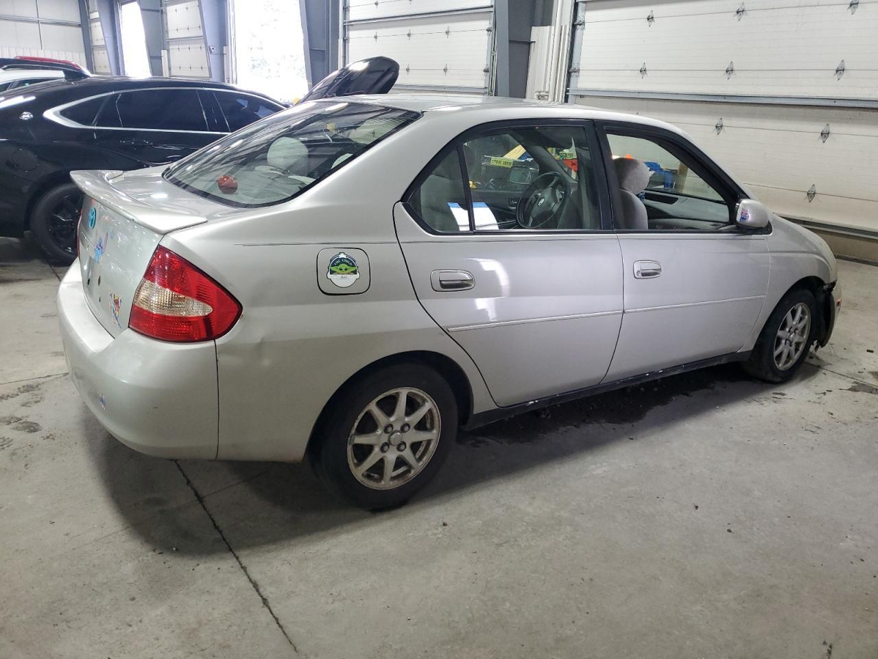 2003 Toyota Prius Base - Фото 3