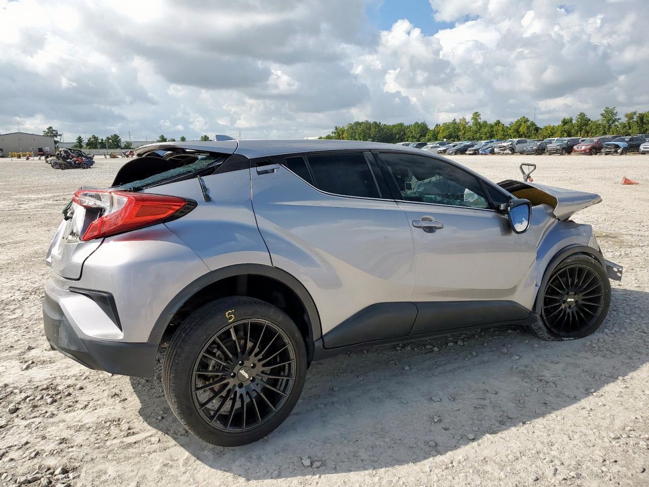 2019 Toyota C-Hr Xle - Фото 3