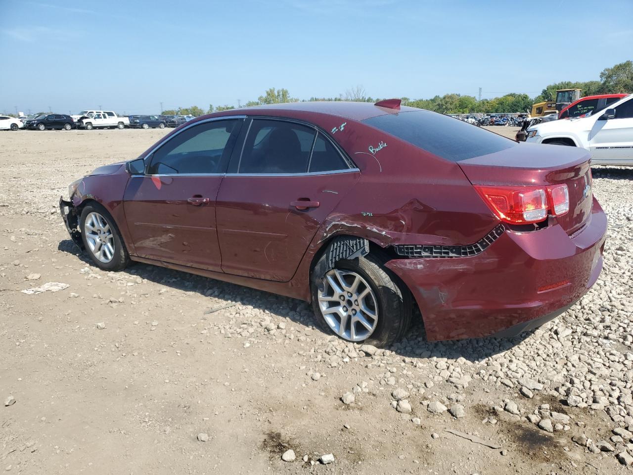 2015 Chevrolet Malibu 1Lt - Фото 2