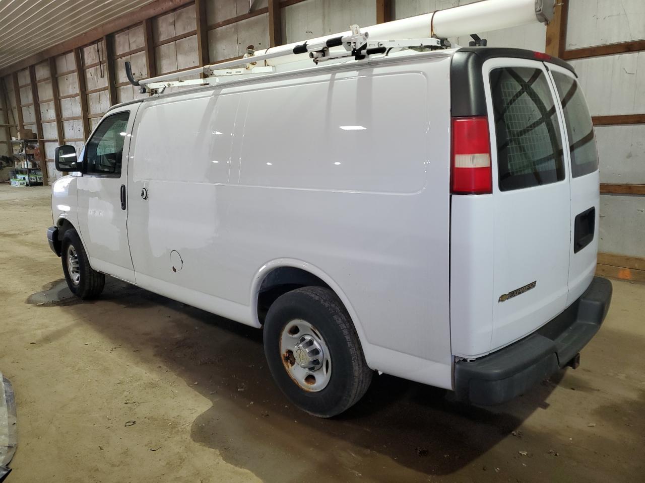 2013 Chevrolet Express G2500 - Image 2