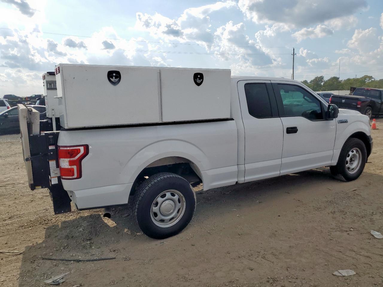 2018 Ford F150 Super Cab - Фото 3