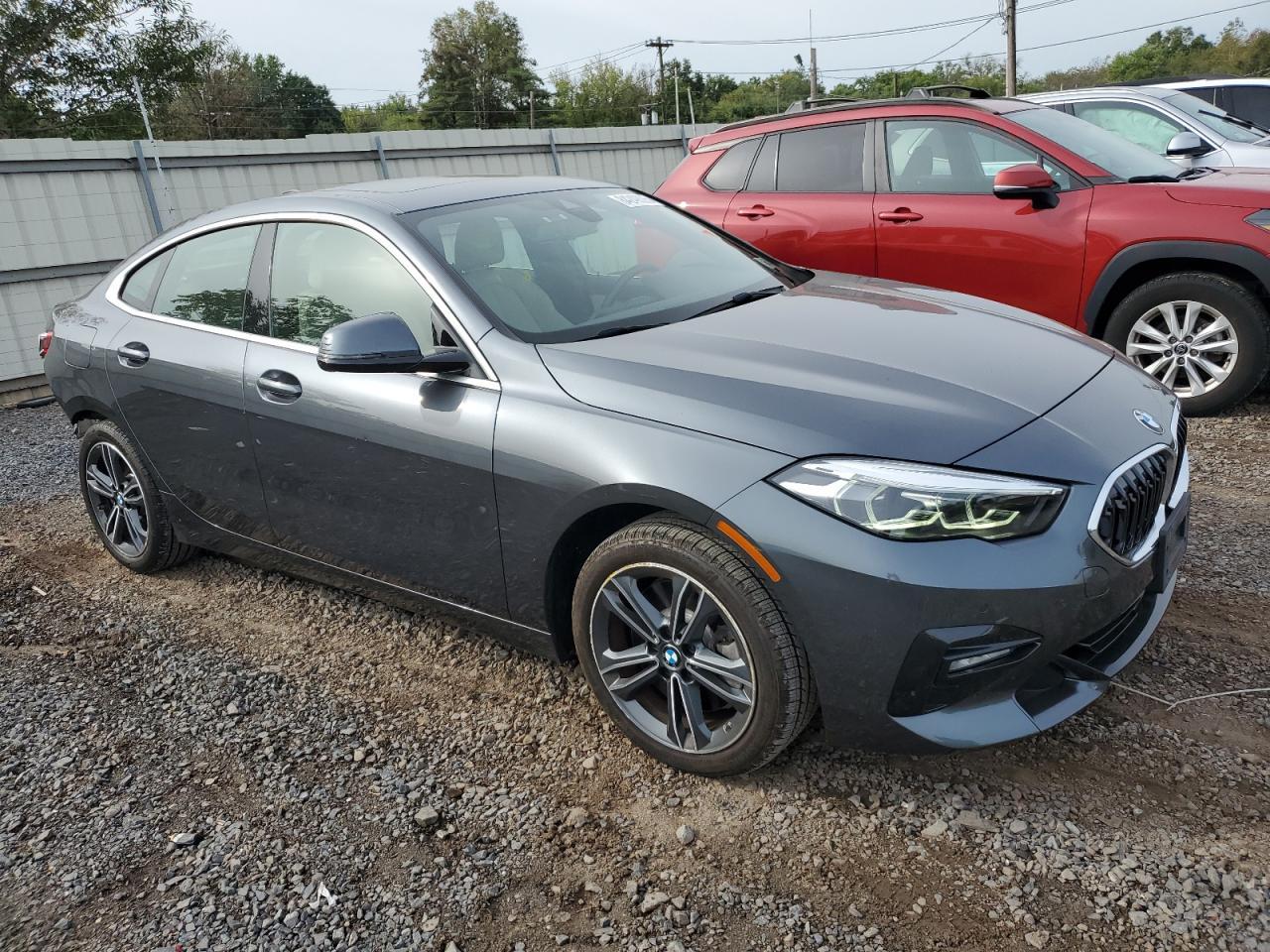 2021 BMW 228Xi - Фото 4