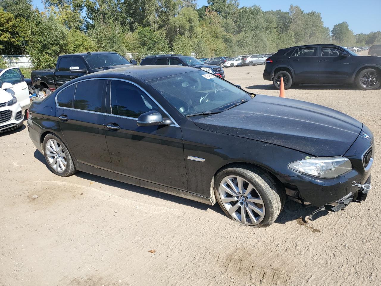 2016 BMW 535 Xi - Image 4
