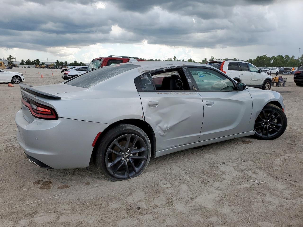 2022 Dodge Charger Sxt - Фото 3