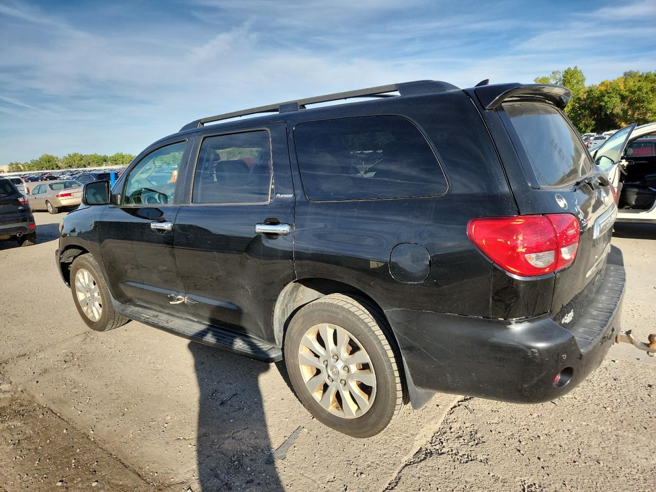 2012 Toyota Sequoia Platinum - Фото 2