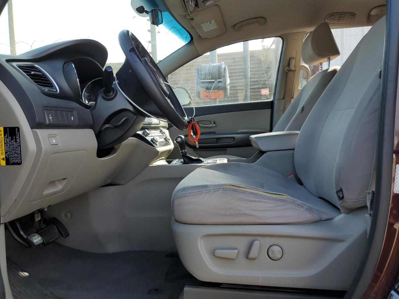 2016 Kia Sedona Lx - Фото 7