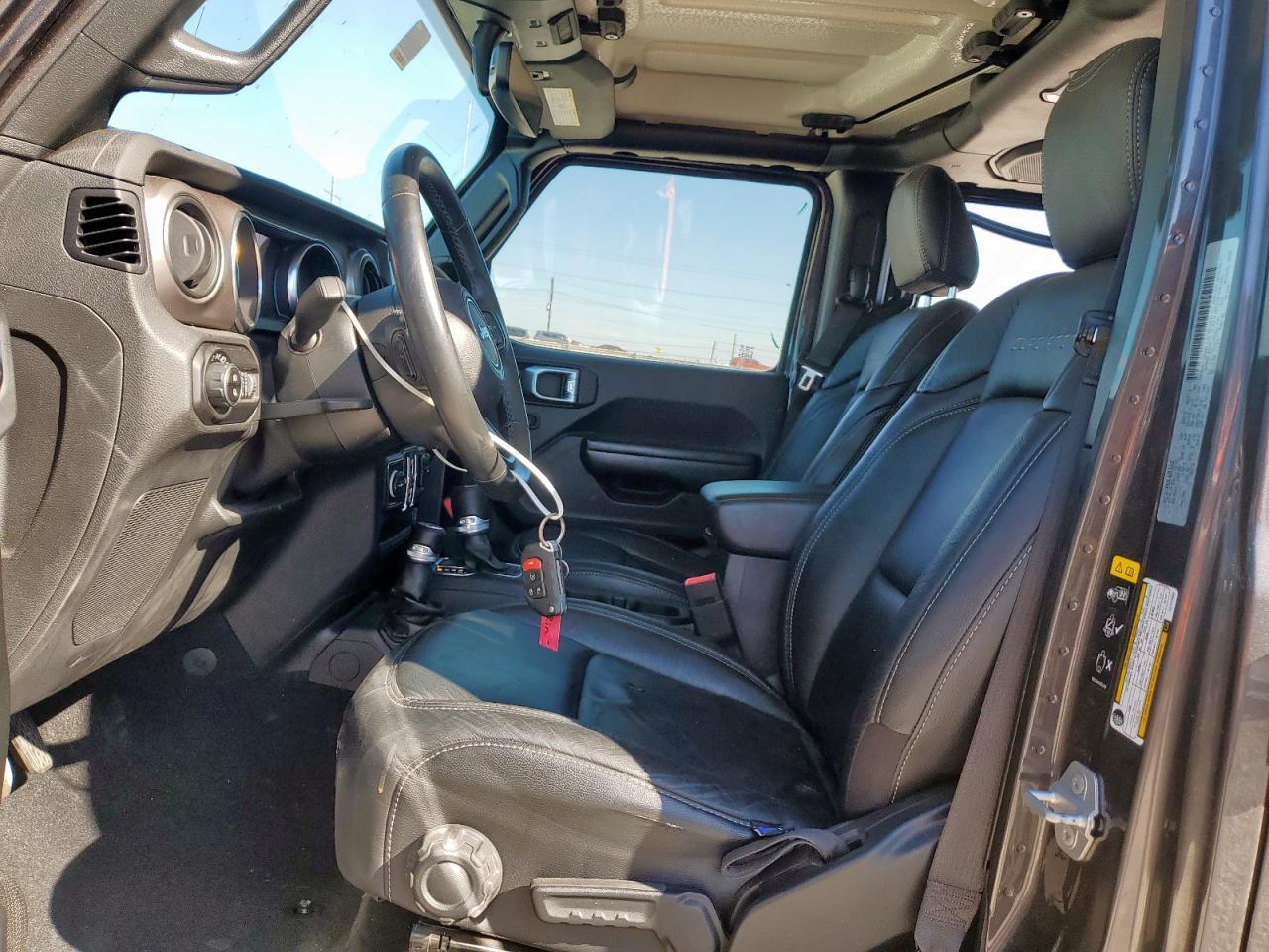 2020 Jeep Gladiator Sport - Фото 7