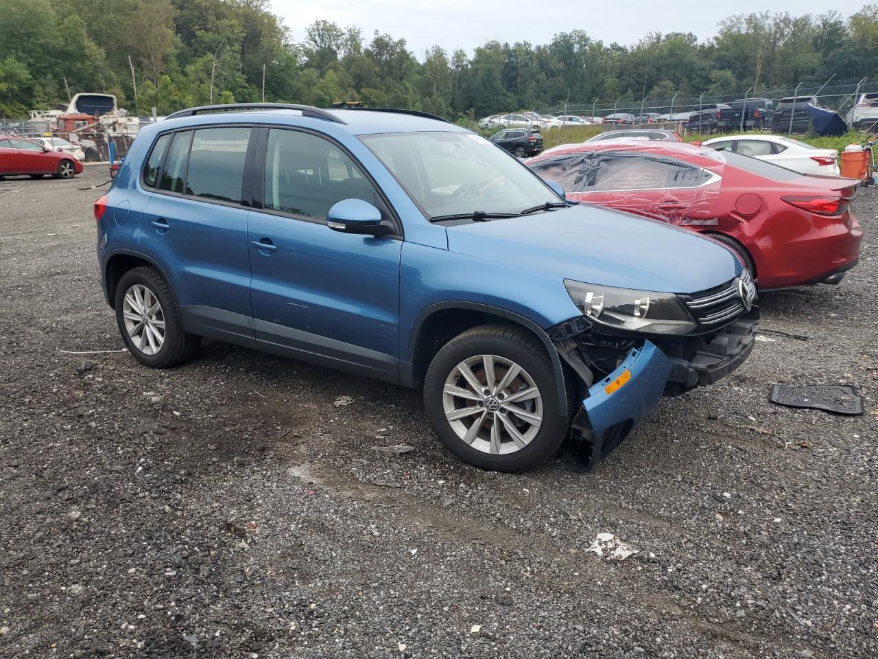 2018 Volkswagen Tiguan Limited - Image 4