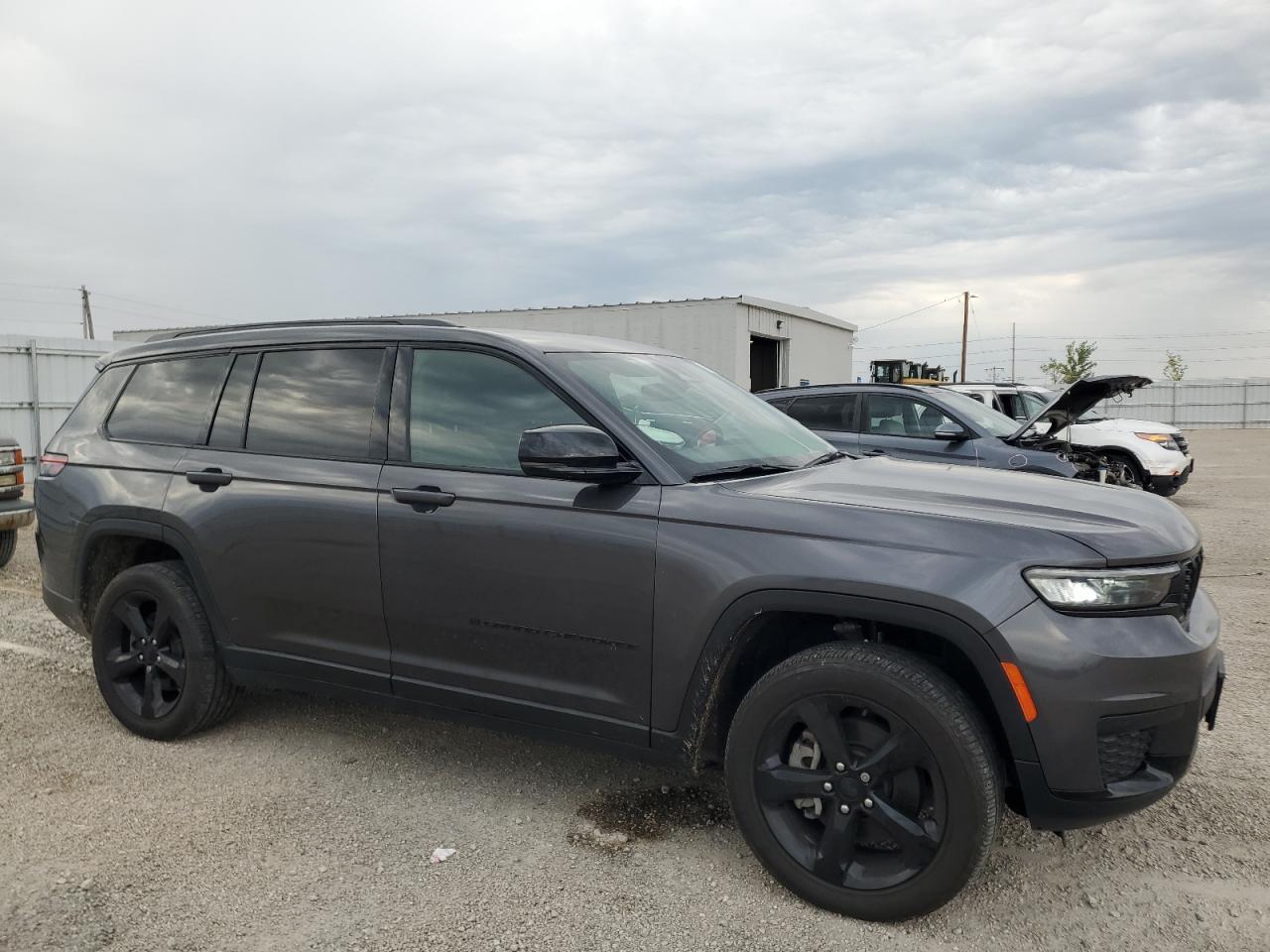 2024 Jeep Grand Cherokee L Laredo - Image 4