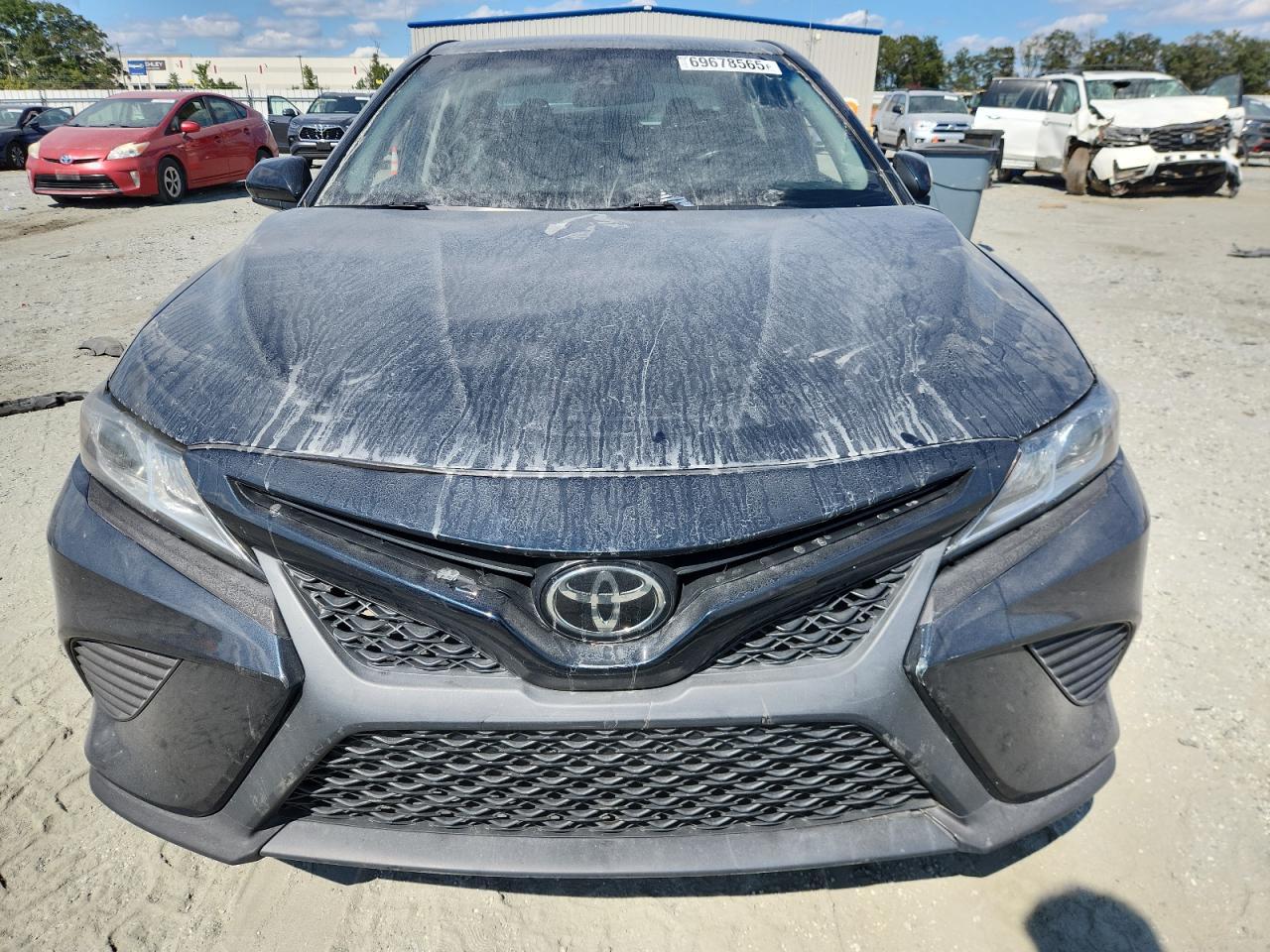 2020 Toyota Camry Se - Фото 5