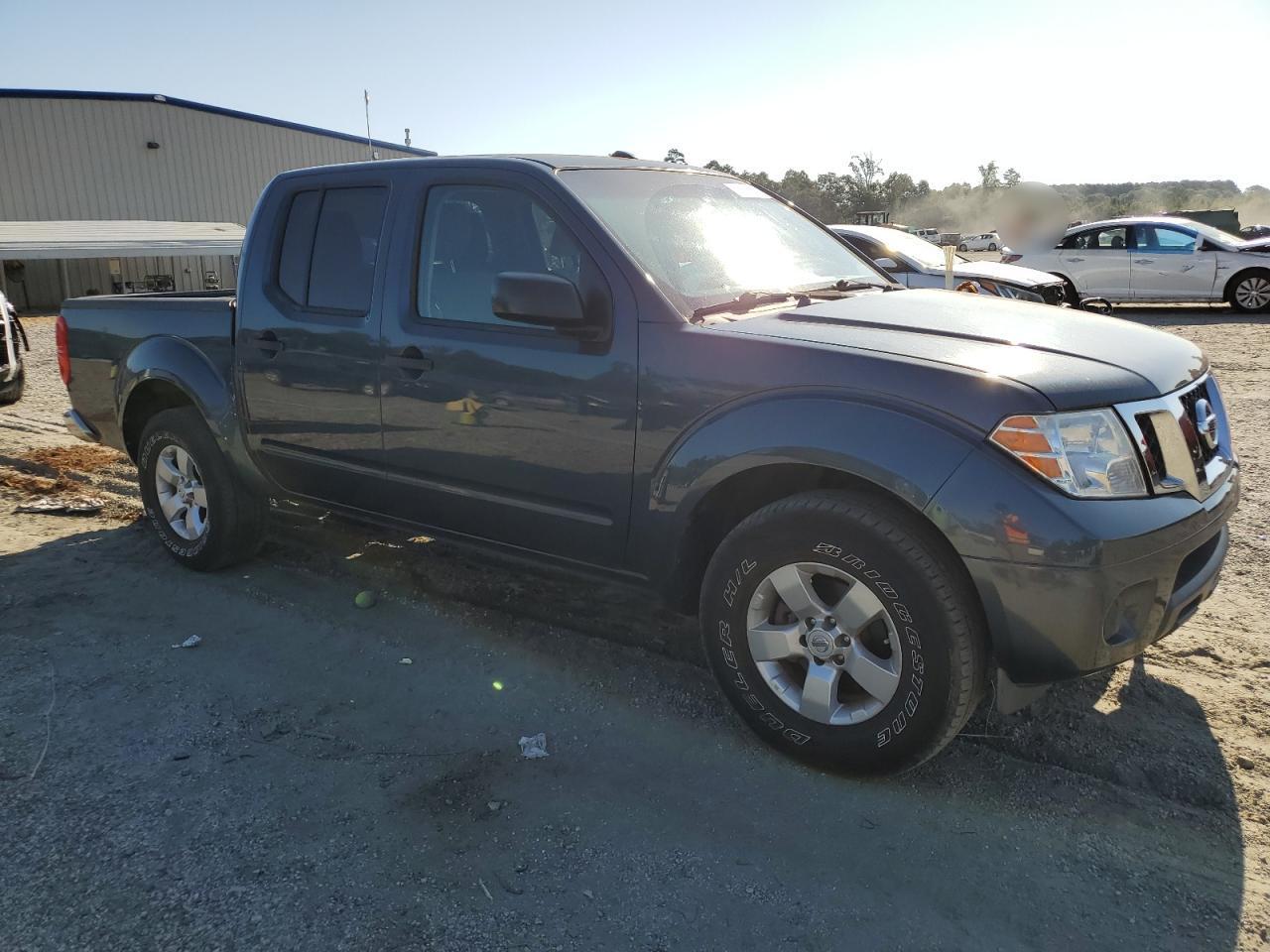 2013 Nissan Frontier S - Image 4