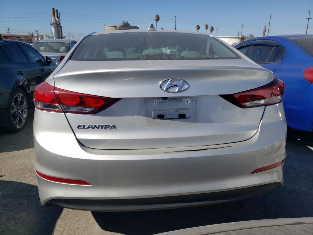 2017 Hyundai Elantra Se - Image 6