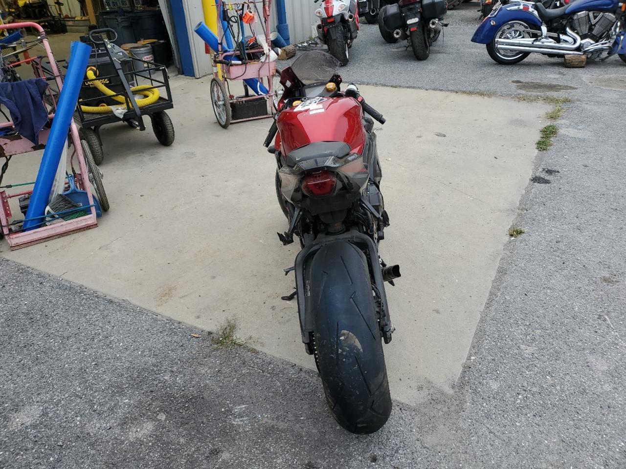 2025 Suzuki Gsx-R1000 R - Фото 4