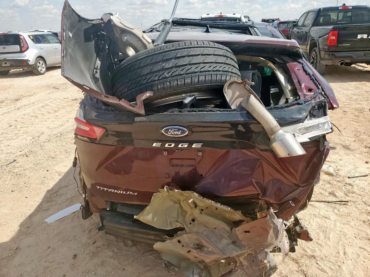 2021 Ford Edge Titanium - Фото 6