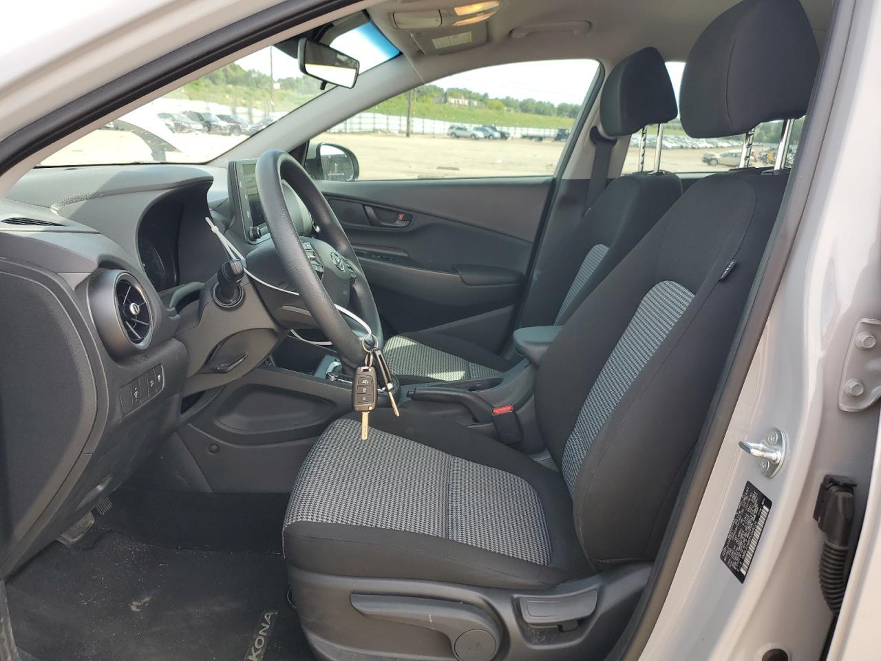 2023 Hyundai Kona Se - Image 7